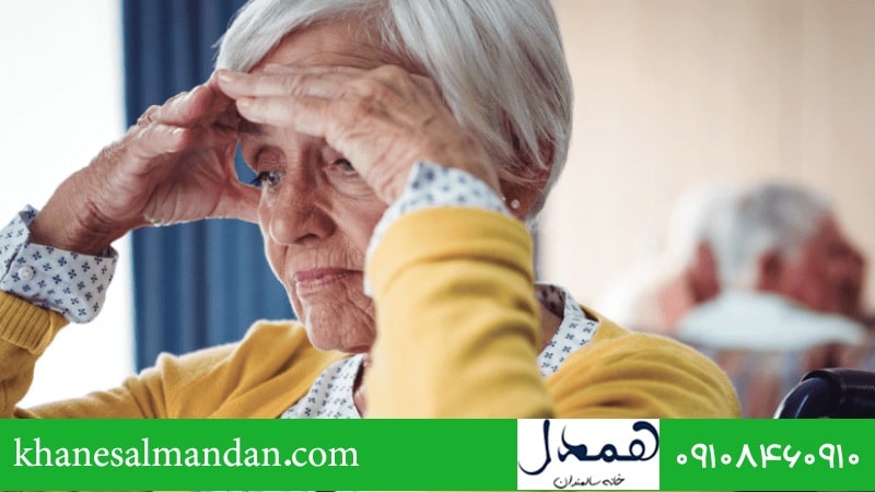 علائم هذیان گفتن در سالمندان